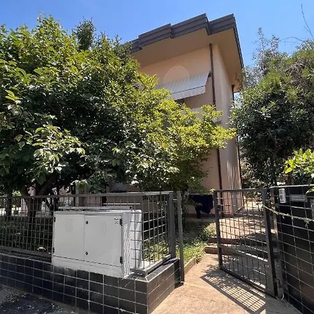 Dre Marena Apartman *